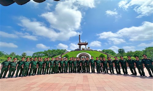 Không tìm thấy ảnh