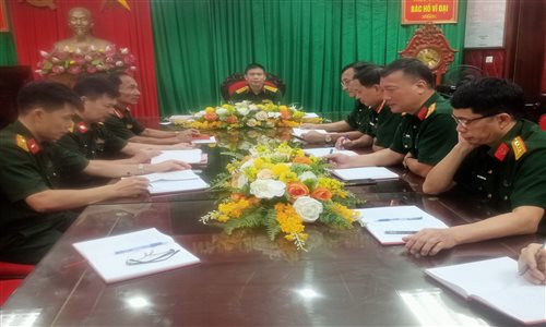 Khoa Binh chủng tổ chức Hội nghị Thông qua bản thảo luận án Tiến sĩ năm học 2025 - 2026 cho Nghiên cứu sinh khóa 32.