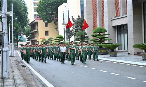 Học viện Quốc phòng tích cực tham gia hoạt động đi bộ Toàn quốc “Cùng Việt Nam tiến bước”